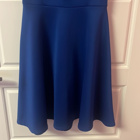 Guess Women's Cut-out Fit and Flare/ Skater Dress, - Picture 3 of 7